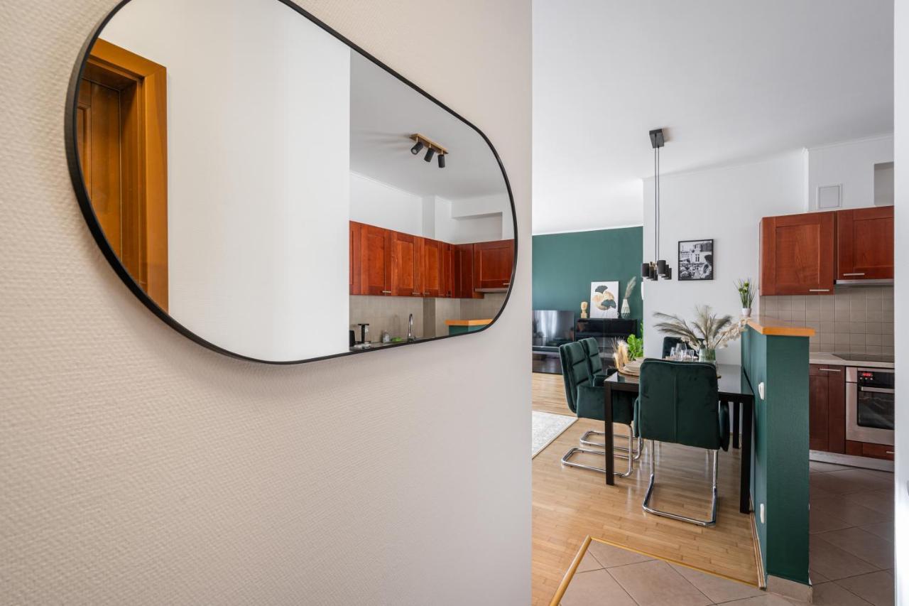 Prime Location Apartament