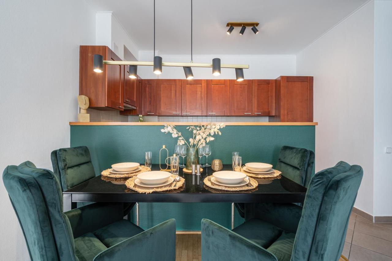 Prime Location Apartament *